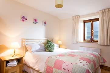 The double bedroom.