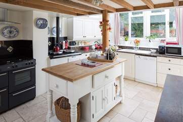The spacious kitchen.
