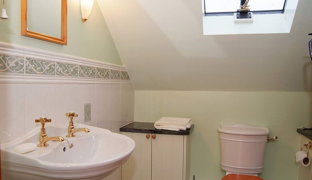 The upstairs shower-room.