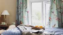 A view of the twin bedroom (Bedroom 3).