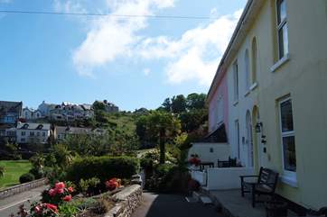 The front of the cottages.