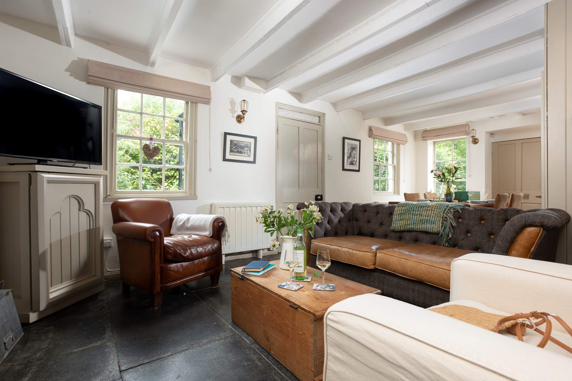 The sitting/dining-room makes for a sociable holiday.