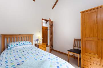 The single bedroom.