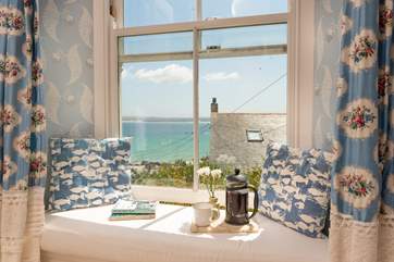 The perfect spot for a holiday read.