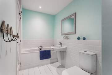 This lovely bath is perfect for soaking in after a day on the coast.