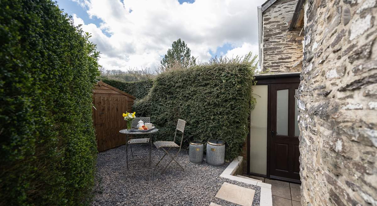 A view of the very sheltered patio at the rear of the cottage.