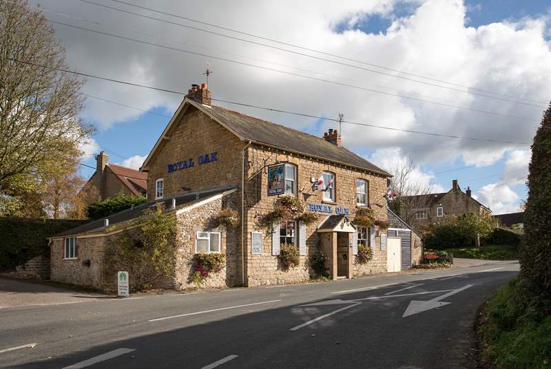The popular pub is next door to the cottage, serving traditional pub food. You are advised to book for weekend meals - Phone numbers for booking are 07720 948100 & 01308 867930. 