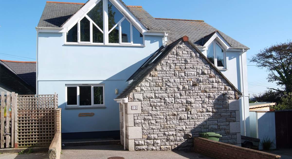 Driftwood is an attractive semi-detached cottage.