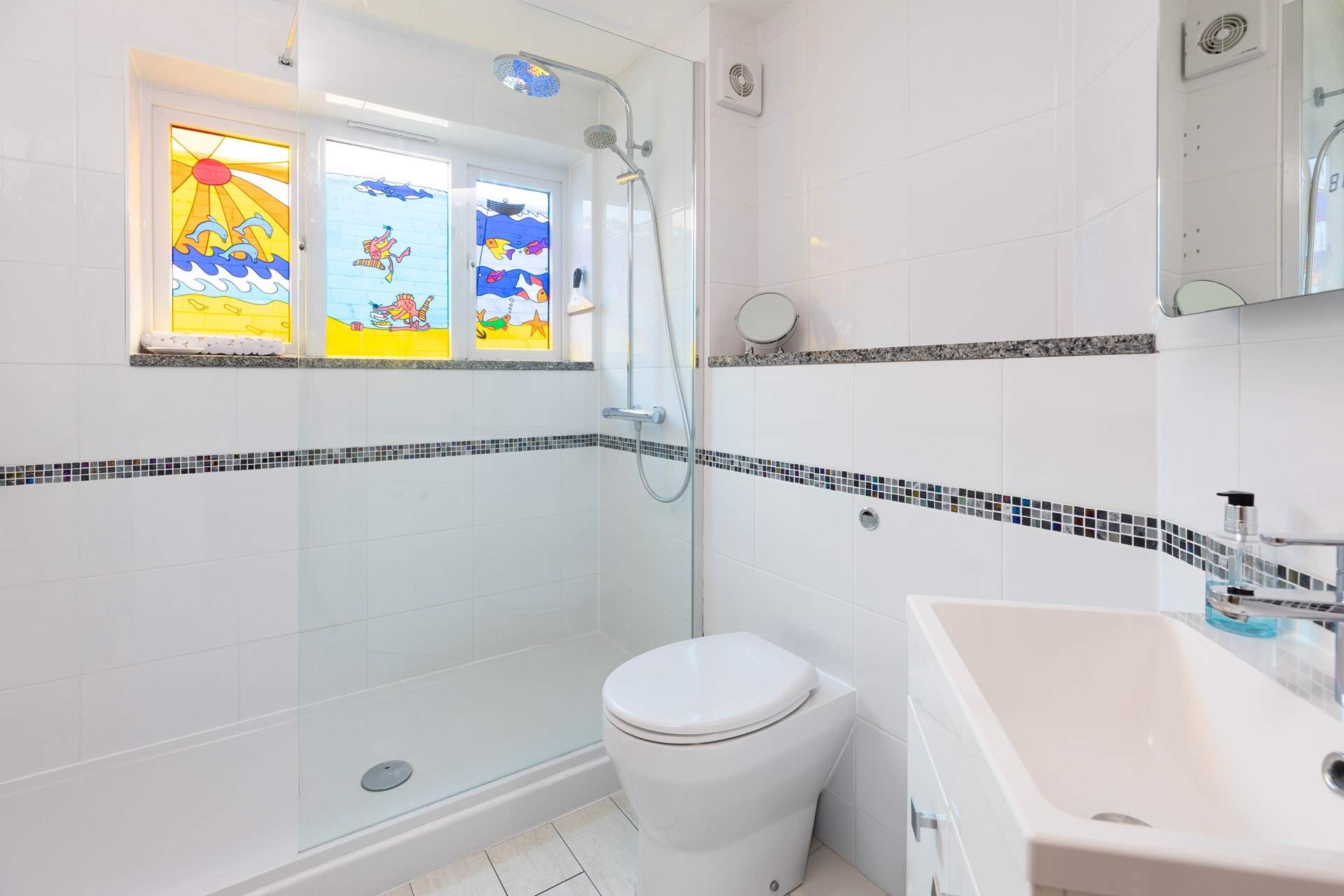 The family shower-room. 