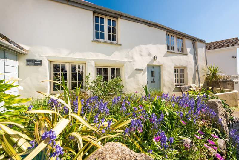 The Cottage is a delightful Cornish retreat.