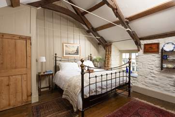The fabulous main bedroom.