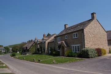 2 Penny's Cottages is in a quiet, no through road, and just a five minute walk from the village centre.