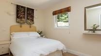 This is the other double bedroom, just as calming and comfortable...... 