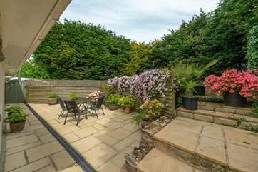 There is also a private sheltered area at the side of the Lodge. It is quite a suntrap. This area can be enclosed if you wish.