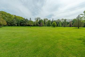The gardens are bordered with trees, and there are ancient woodlands on the doorstep too.