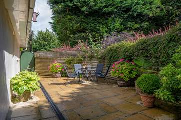 There is also a private sheltered area at the side of the Lodge. It is quite a suntrap. This area can be enclosed if you wish.