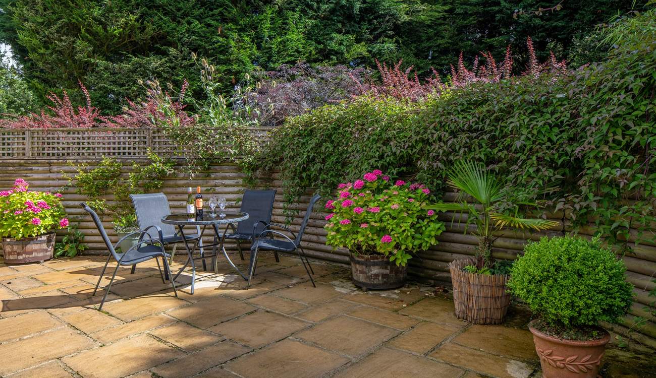 What a fabulous spot to enjoy a glass of something tasty.