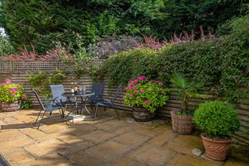 What a fabulous spot to enjoy a glass of something tasty.