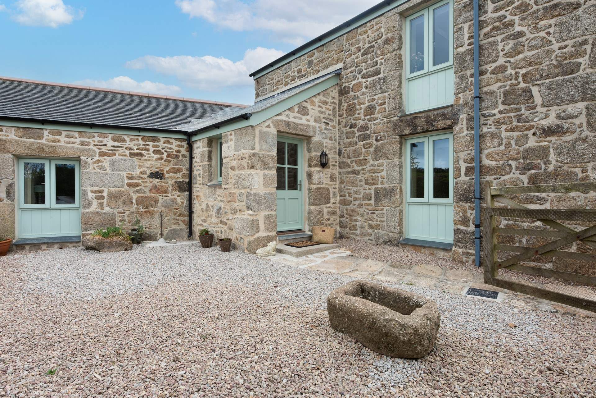 Cottages near The Halsetown Inn Self Catering Holidays near The