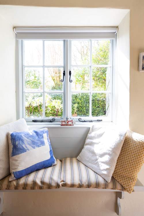 Sit back and relax in this gorgeous cottage.