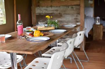 Enjoy a lesiurely meal.
