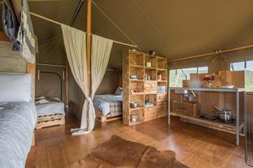 Woody's kitchen-area with everything you will need for your glamping holiday.