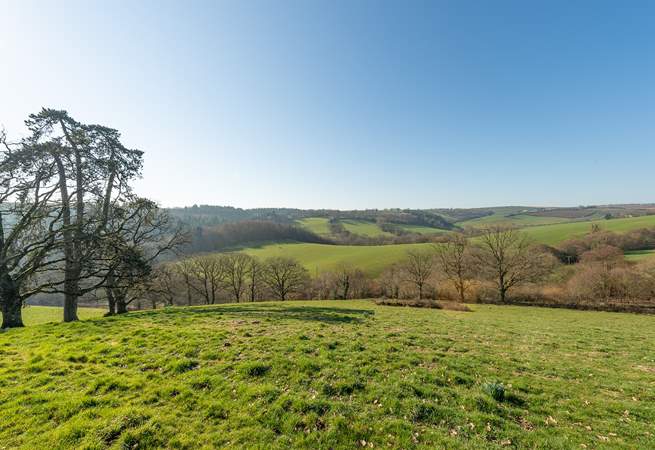 The setting is in the Devon foothills, close to the Exmoor National Park.