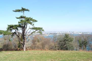 Mount Edgcumbe Country Park is nearby with walks through the grounds looking out over Plymouth Sound.