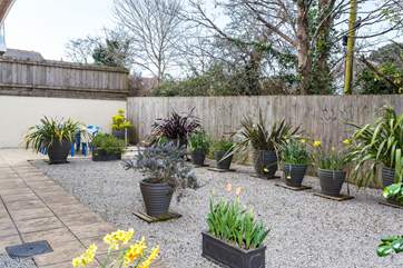 The large outside space is perfect for a summer barbecue!