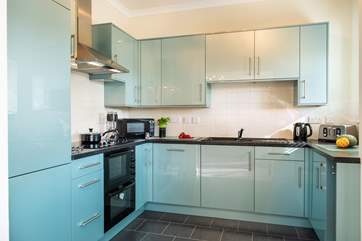A modern and stylish kitchen.