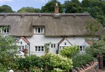 Brookside Cottage is a beautiful & spacious period property in a tranquil village setting, right on the edge of the Quantock Hills National Landscape.