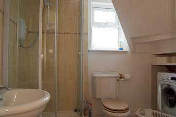 The shower-room just across the hall from bedroom 1.
