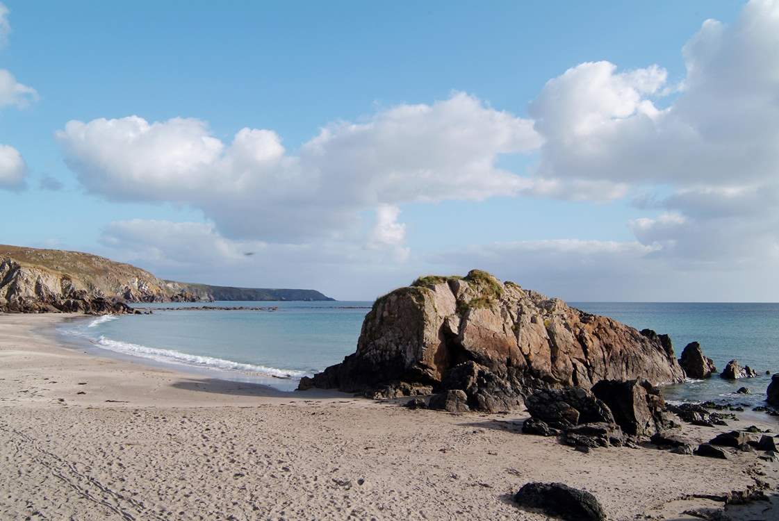 The family-friendly beach at Kennack Sands is just a few minutes' drive from Bona-Vista.