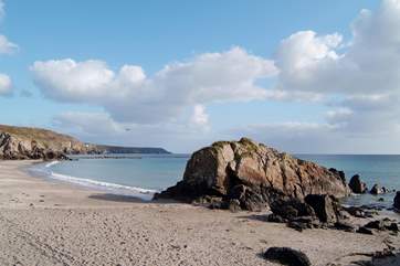 The family-friendly beach at Kennack Sands is just a few minutes' drive from Bona-Vista.