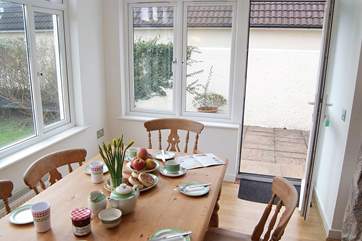 And with direct access to the garden and patio, you may want to take your breakfast outside.