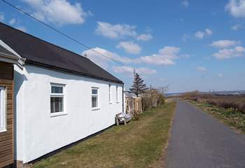 Sea Cottage is in a unique position with direct access to the beach and the Tarka Cycle Trail, with the local cricket club and access track to the cottage on the other side of the Cottage.