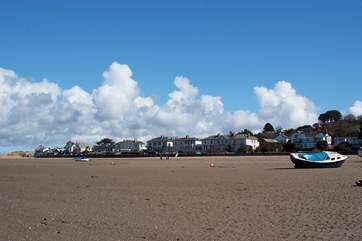 The wonderful sandy beach at Instow - a perfect family-friendly stretch of golden sand.