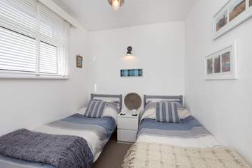 This is the twin bedroom with 2'6