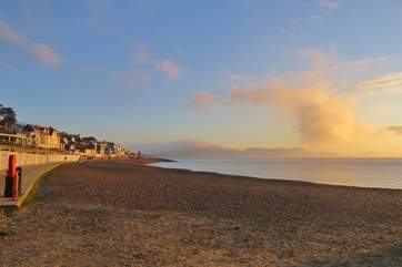 Spend a day in the classic seaside fishing town of Lyme Regis, with it's historic Cobb and fossils.