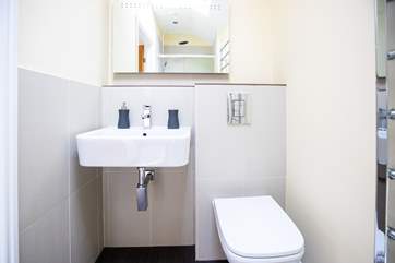 The well equipped shower room.