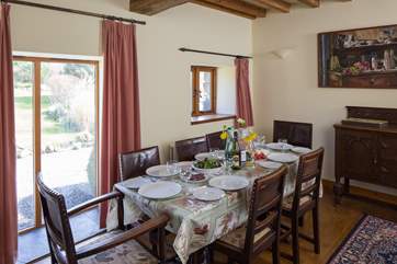 Plenty of room for a relaxing meal.