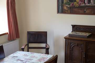 A detail in the dining-room.