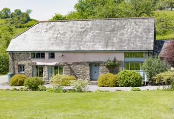 The Cob is a lovely converted barn, The Forge is just to the right.