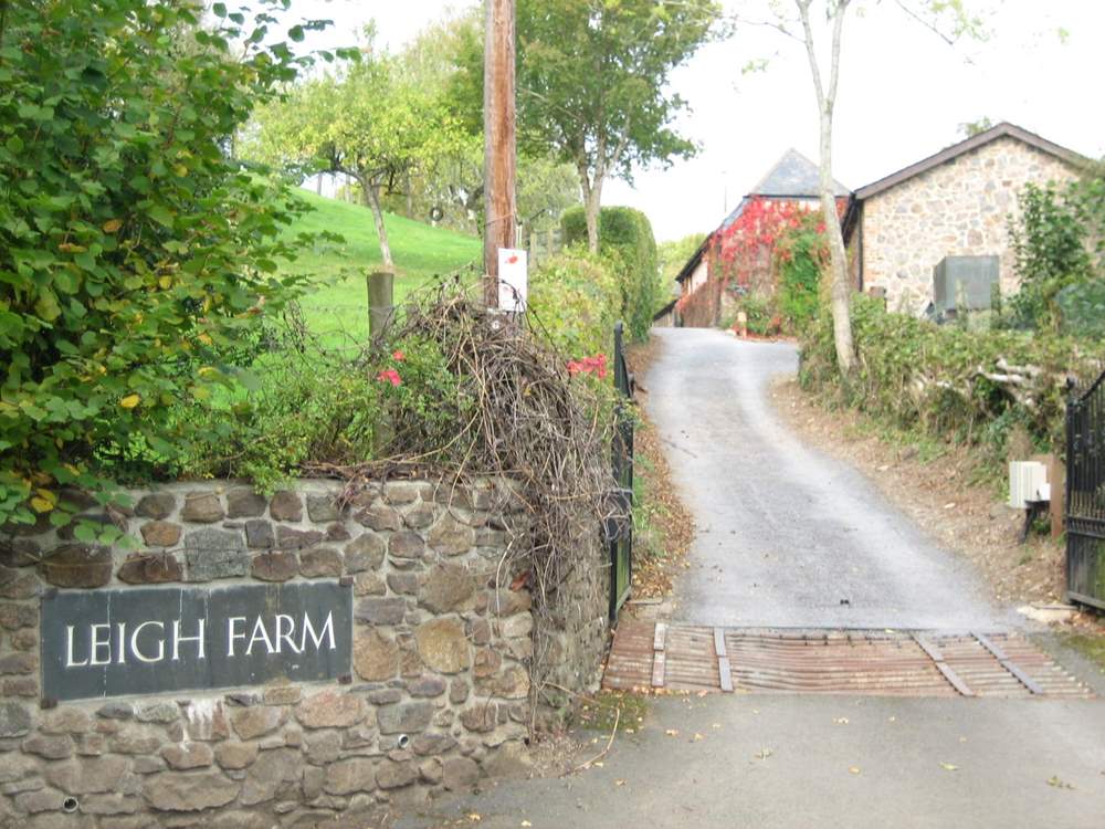 The entrance into Leigh Farm.