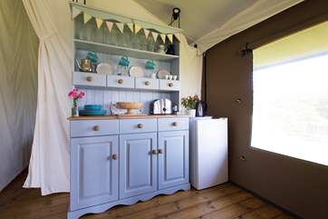 Bluebell has a blue colour scheme to go with its name.