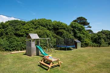 You'll find a play area for the little ones behind the hideaway.