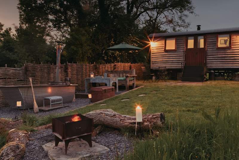 Moonlit moments become all the more magical in the Scandinavian wood-fired tub.