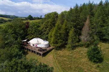 Wow, just look at that location - stunning!