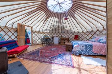 The inside is just stunning, what a wonderful place to spend a few days or more.