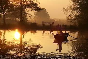Autumnal sunset on the lake - stunning.